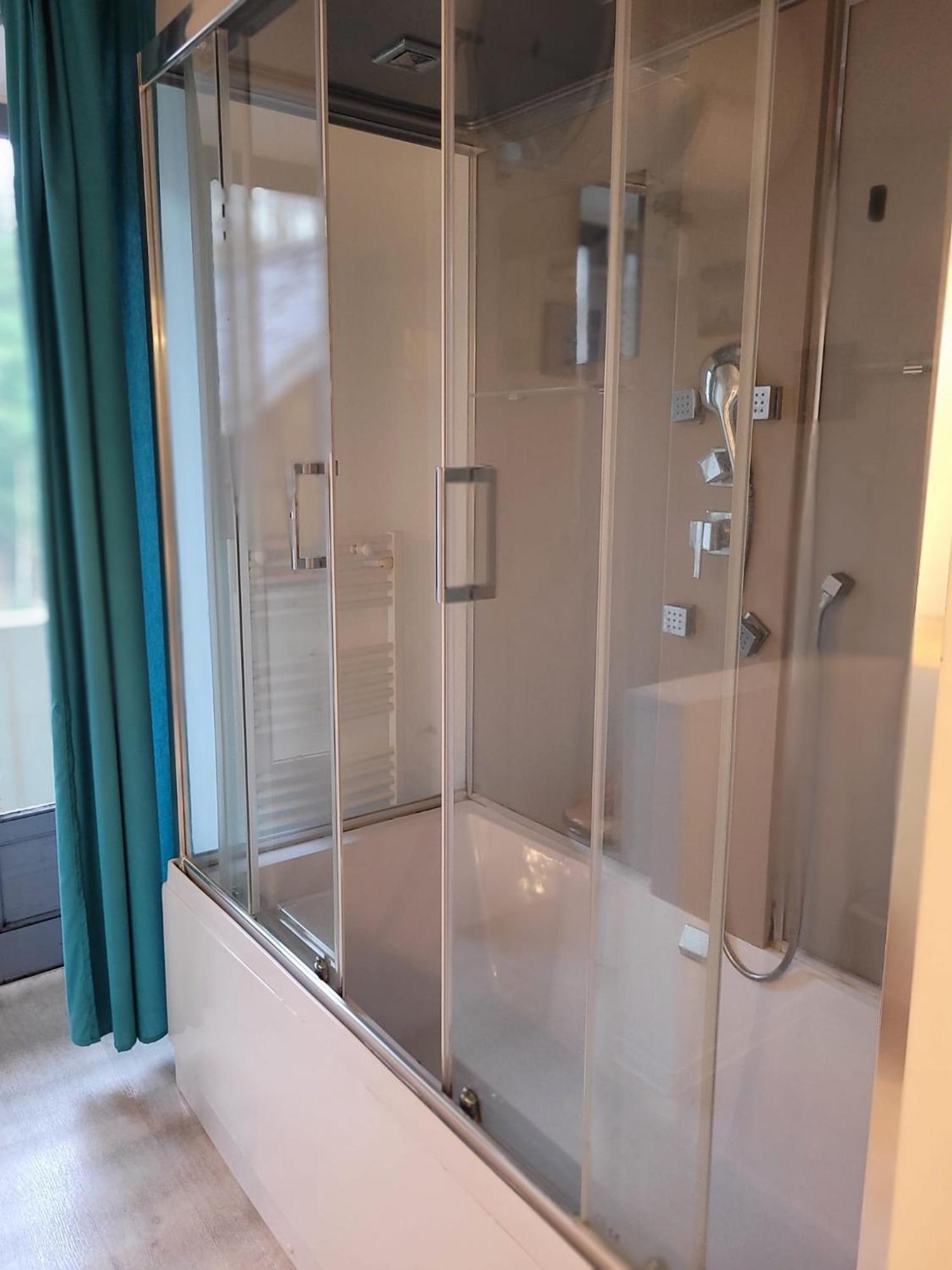 Residence Le 09 Uzerche Ngoại thất bức ảnh