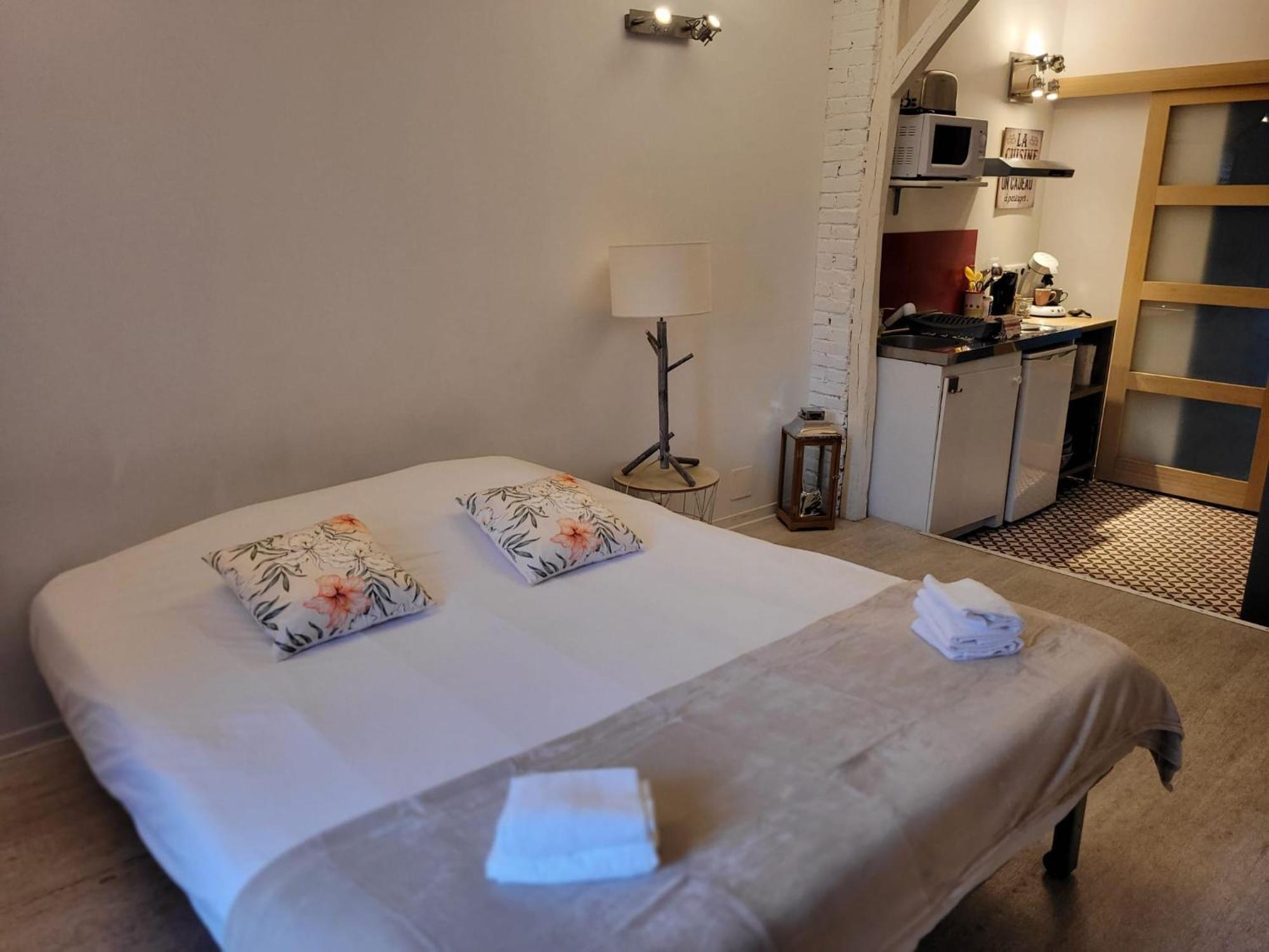 Residence Le 09 Uzerche Ngoại thất bức ảnh