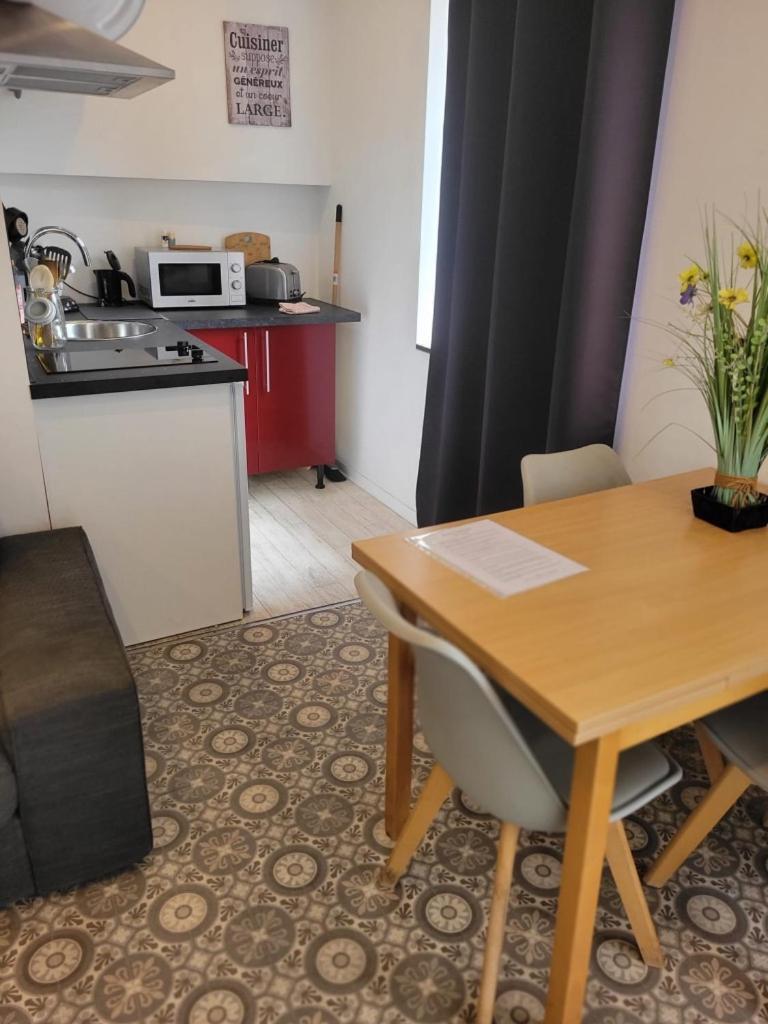 Residence Le 09 Uzerche Ngoại thất bức ảnh